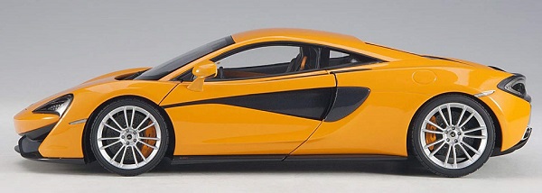 โมเดลรถ โมเดลรถยนต์ โมเดลรถเหล็ก Autoart Mclaren 570S ส้ม 3